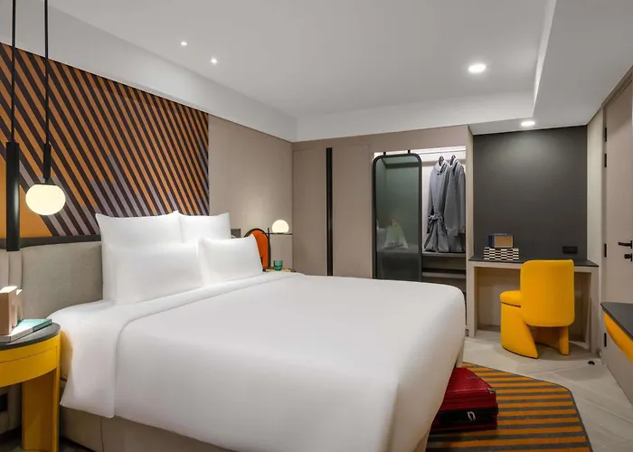 Tribe Living Sukhumvit 39 By Accorhotels Hotel