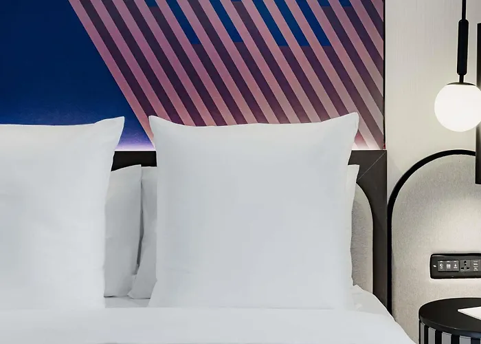 Tribe Living Sukhumvit 39 By Accorhotels Hotel