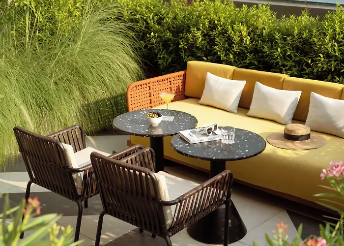 Tribe Living Sukhumvit 39 By Accorhotels Bangkok